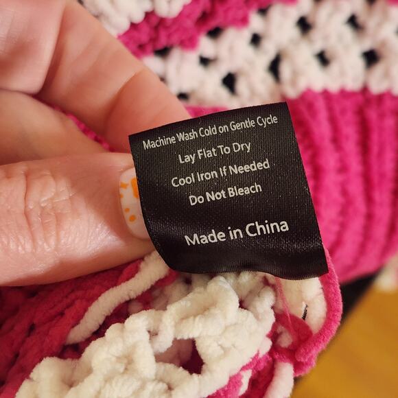 POL Pink and White Chenille Crocheted Sweater, Size Large - Picture 9 of 11